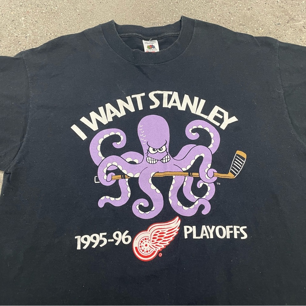 Vintage 90s Detroit Red Wings Hockey Stanley Cup Octopus Playoffs shirt size L